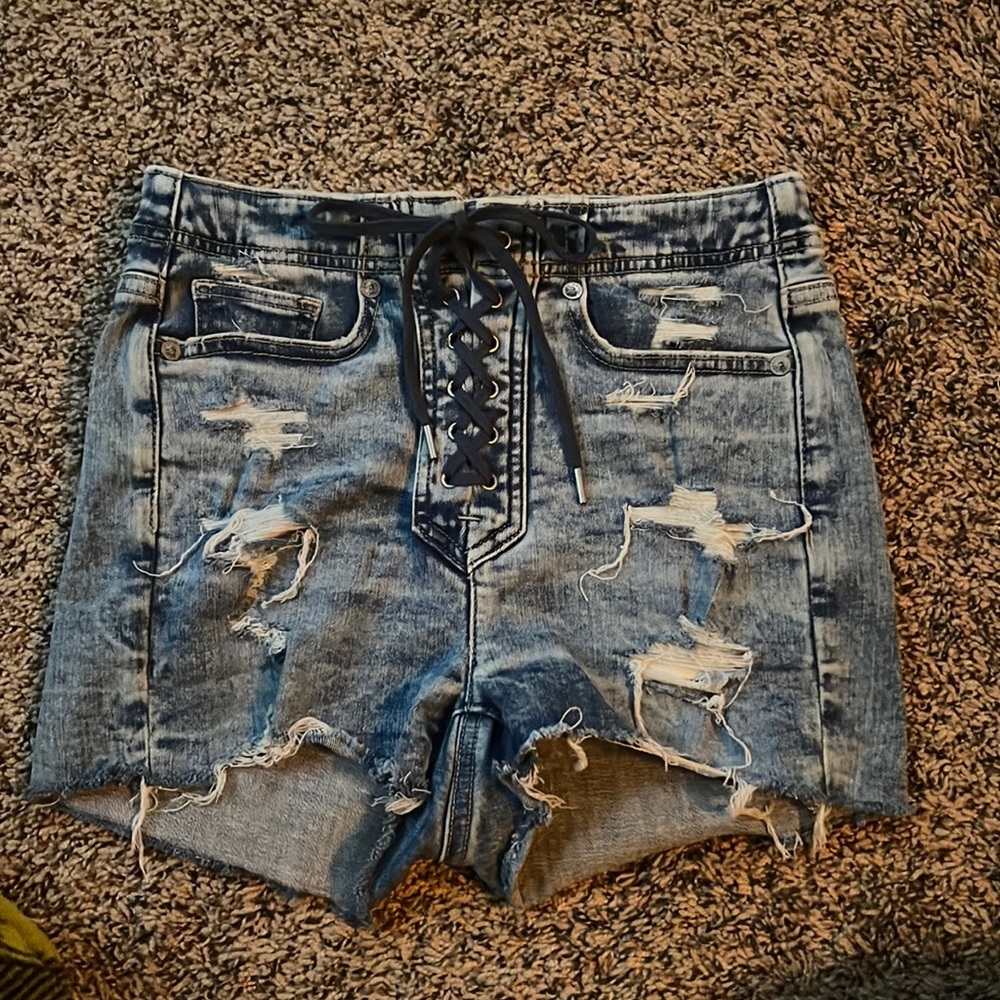 Size 0 American eagle shorts